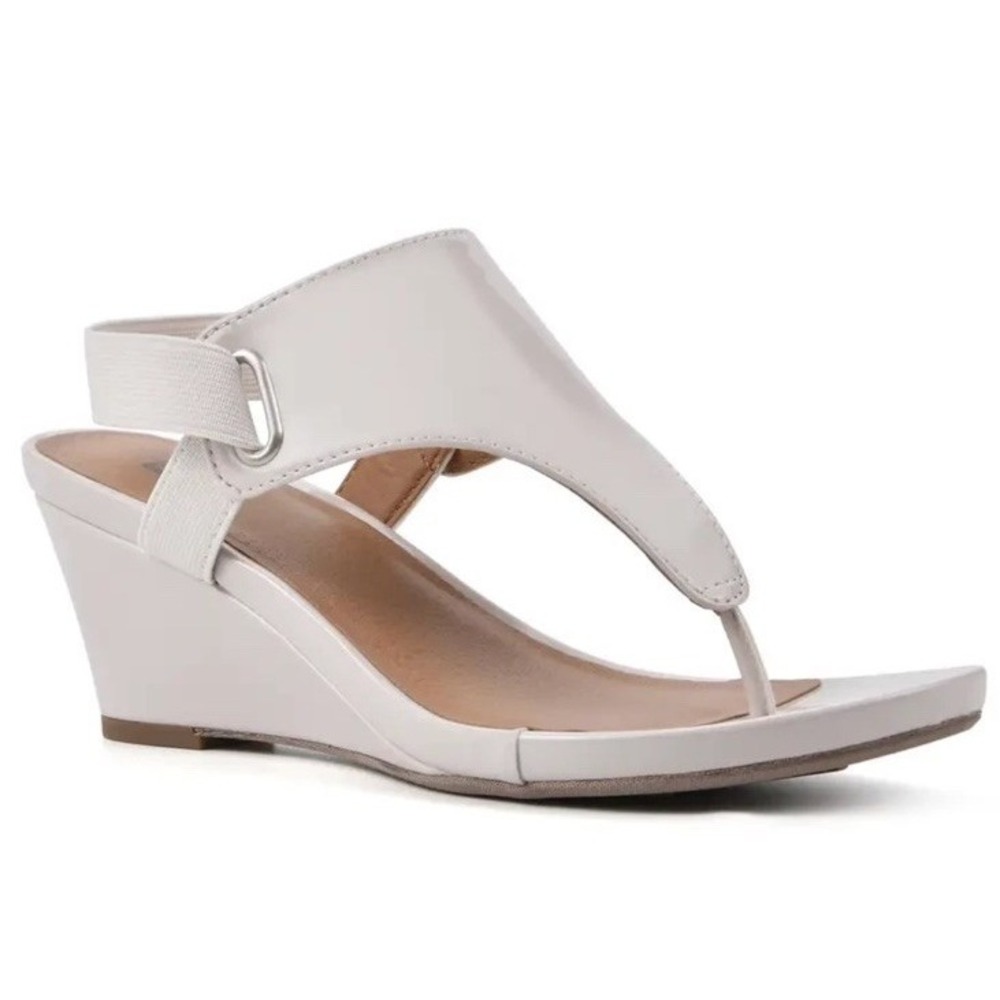 WHITE MOUNTAIN All Dres Women Wedge Thong SANDALS Size 7.5 NWB Summer Spring